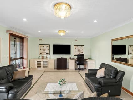 25 Taylors Road, St Albans - Thumbnail 2