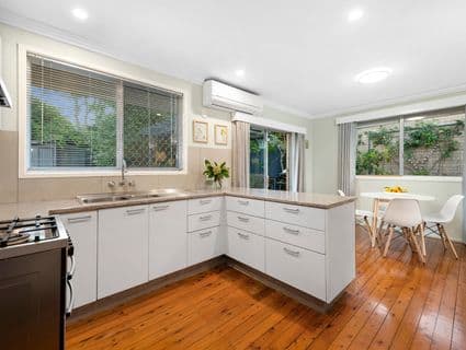 27 Martini Street, Mount Lofty - Thumbnail 6