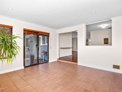 9A Adams Street, Bateman - Thumbnail 8