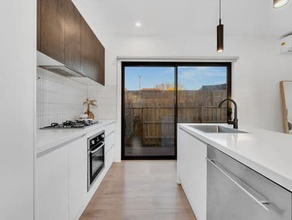 2/1 Taylor Avenue, Reservoir - Thumbnail 2