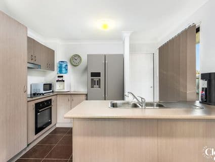 16 Ashton Avenue, Redbank - Thumbnail 2