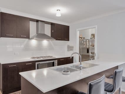 15 Praline Street, Manor Lakes - Thumbnail 8