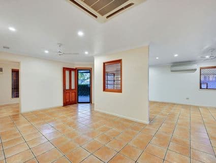 10 Mahogany Court, Bushland Beach - Thumbnail 7