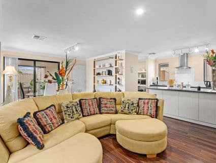 6 Brookdale Way, Meadow Springs - Thumbnail 7