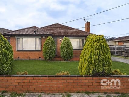 10 Eucra Street, Hadfield - Image 1