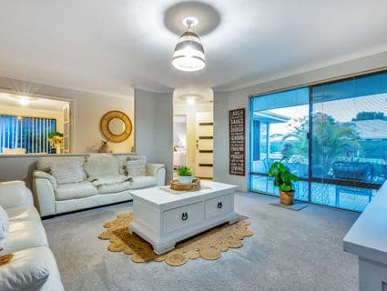 100 Meadow Springs Drive, Meadow Springs - Thumbnail 4