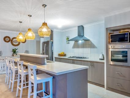 100 Meadow Springs Drive, Meadow Springs - Thumbnail 8