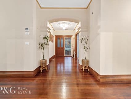 30-32 Warren Park Place, Narre Warren South - Thumbnail 2