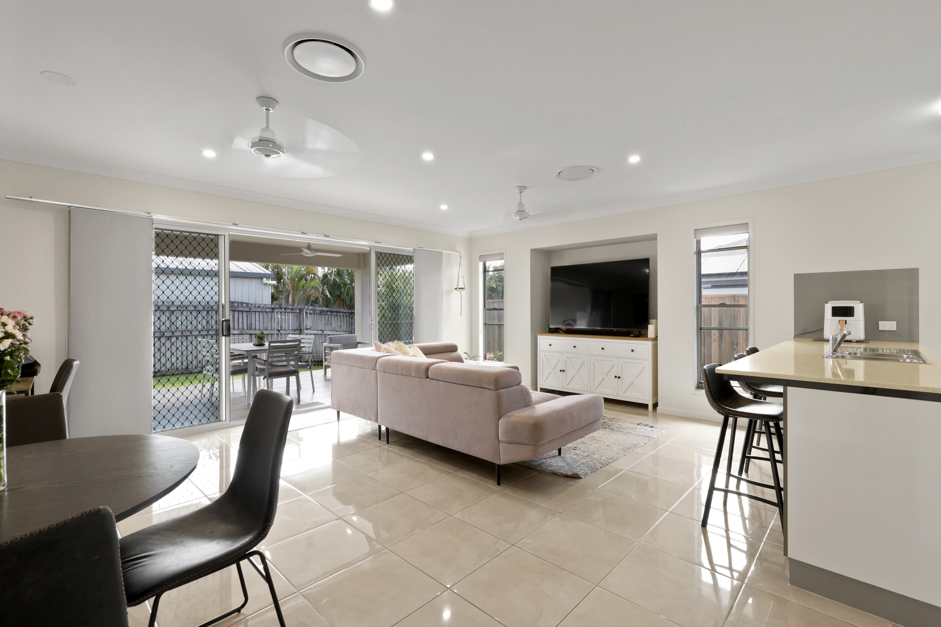 32 Bowden Crescent, Marian - Thumbnail 5