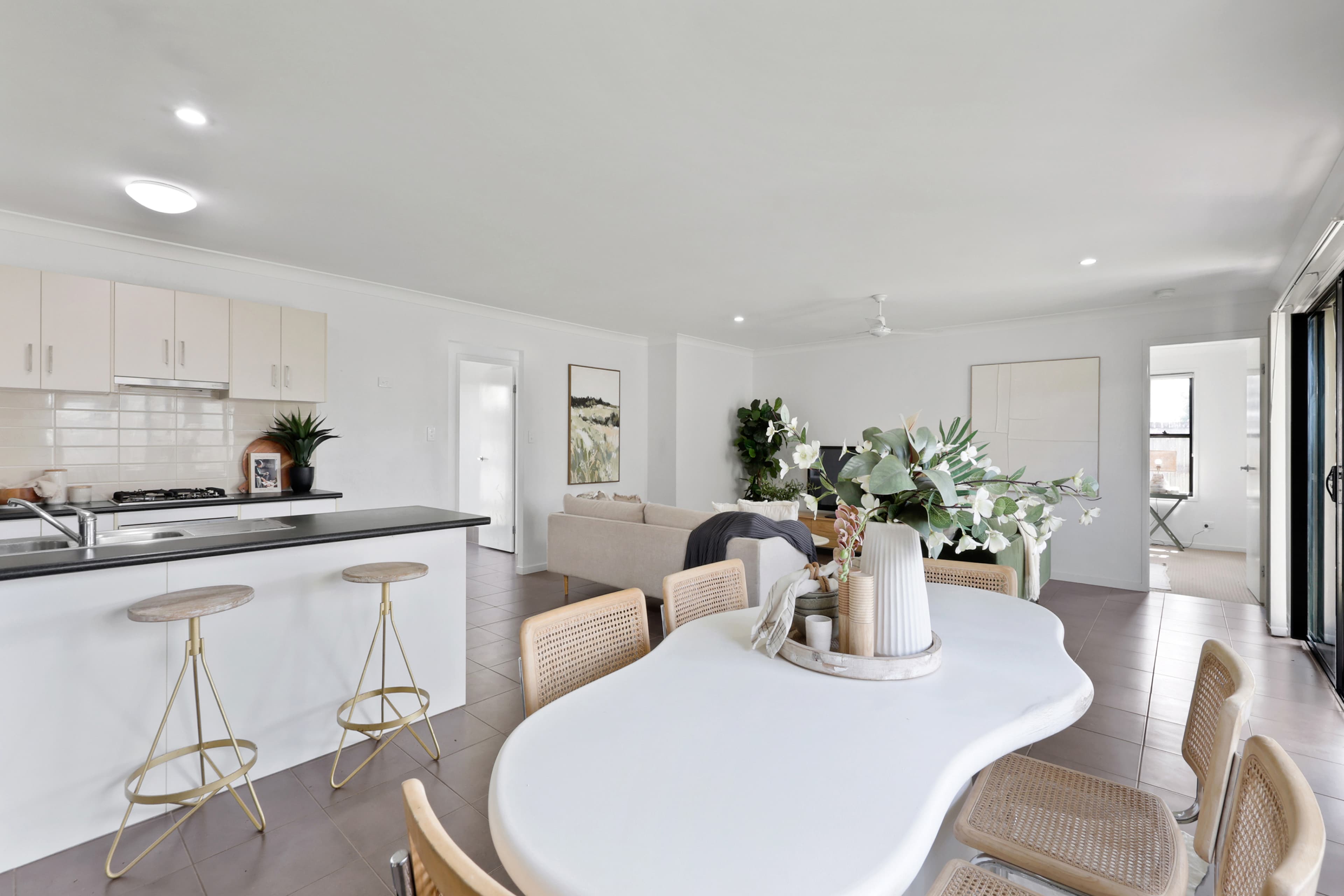 11 Cartledge Court, North Mackay - Thumbnail 2
