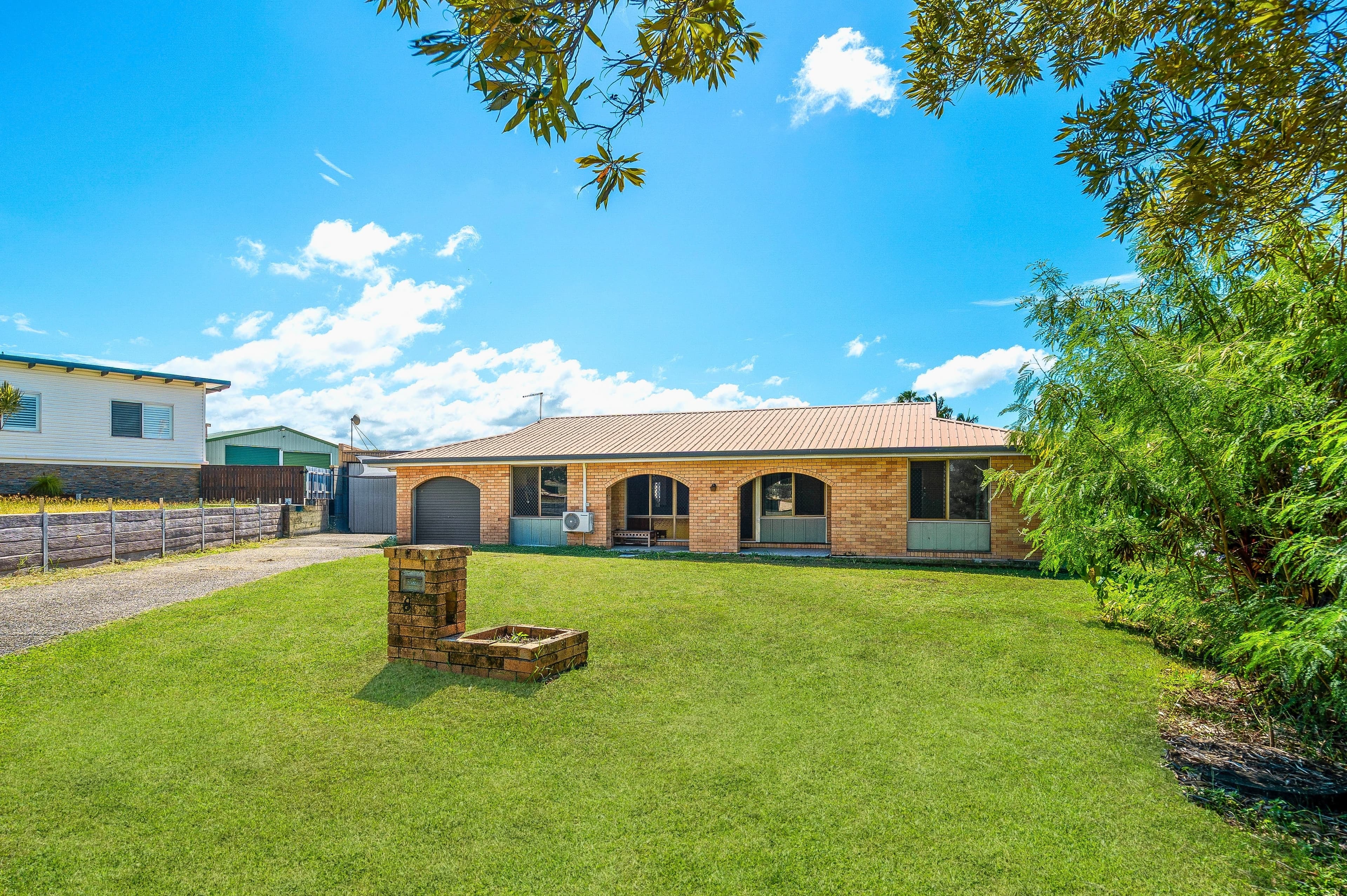 8 Mckellar Court, Mount Pleasant - Image 1