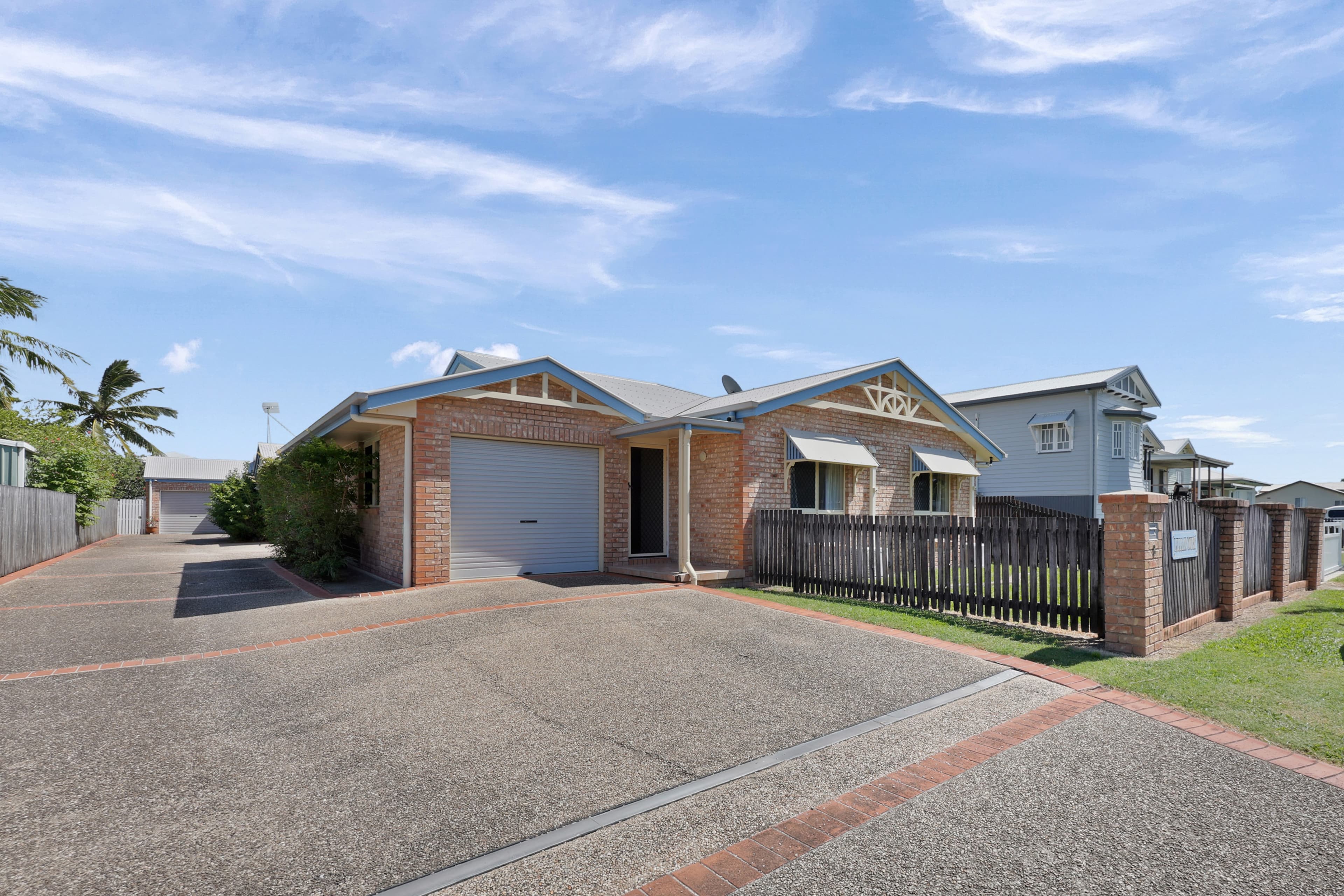1/8 Steen Street, South Mackay - Image 1
