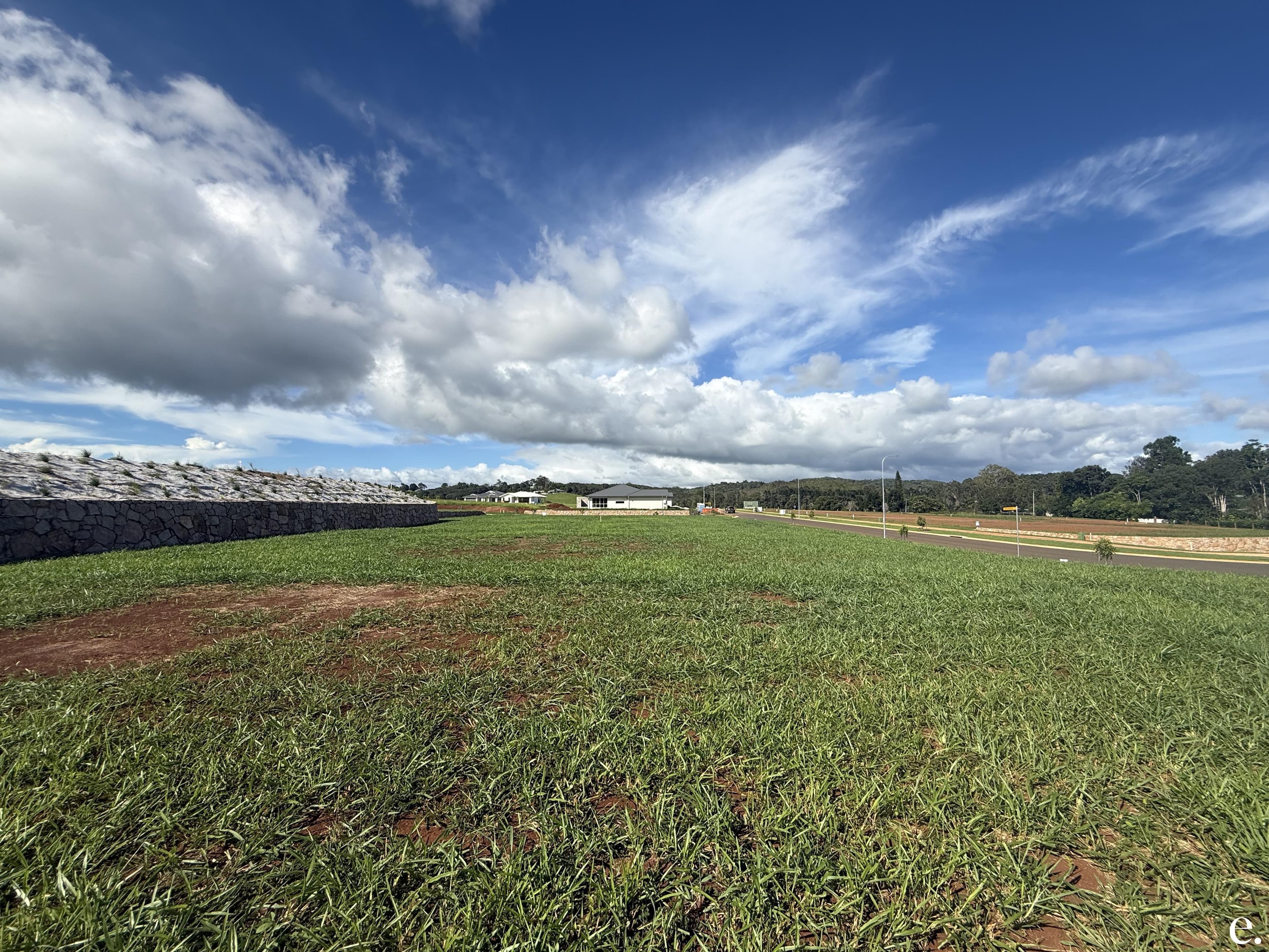Lakeshore Court, Yungaburra - Thumbnail 3
