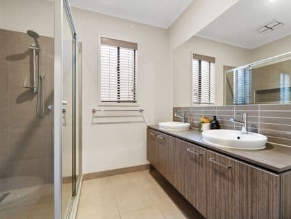 8 Illawarra Avenue, Clyde - Thumbnail 4