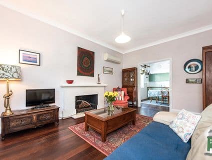 8 Lynn Street, Hilton - Thumbnail 7