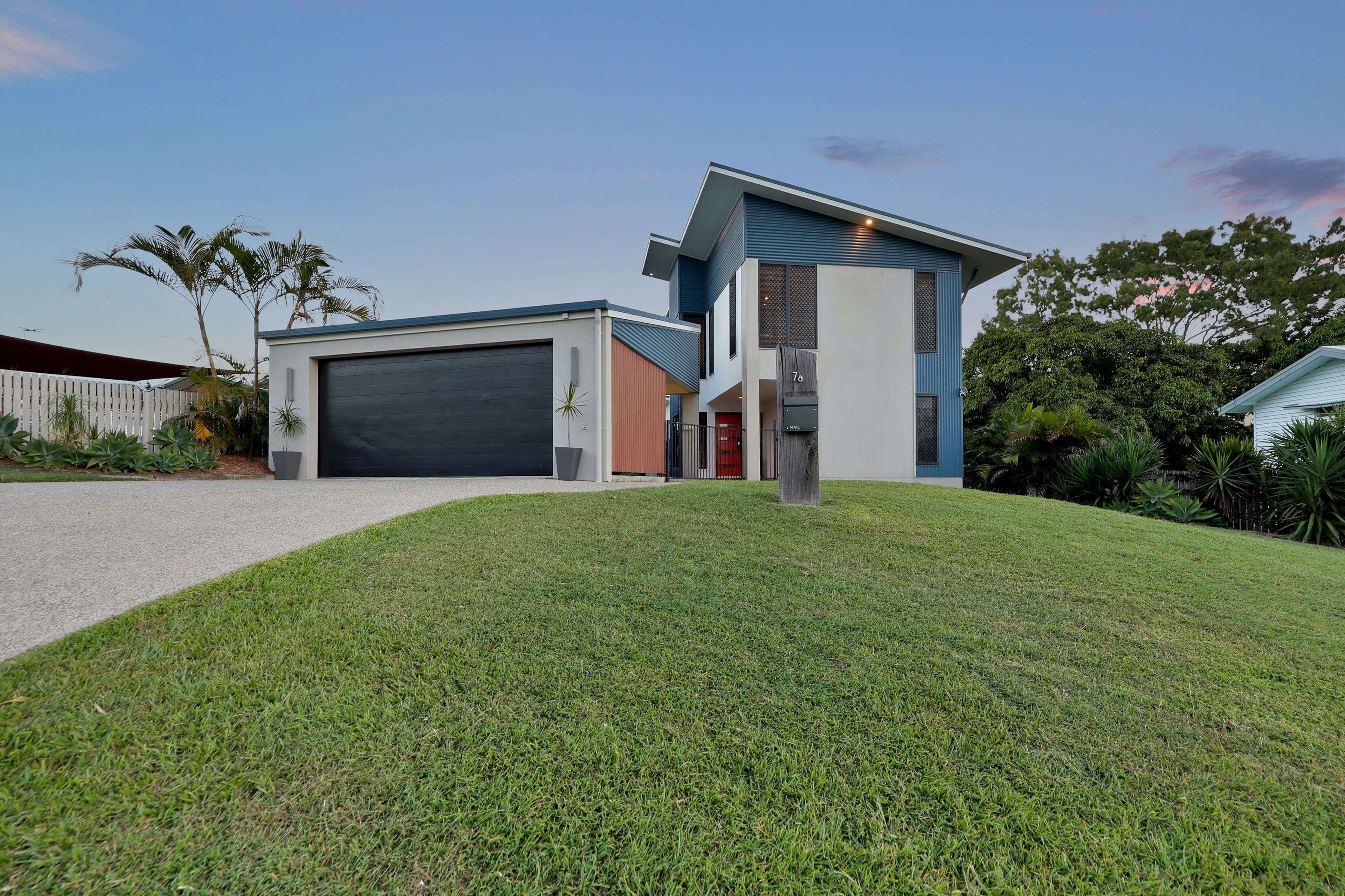 7A Kinnon Street, Glenella - Thumbnail 2