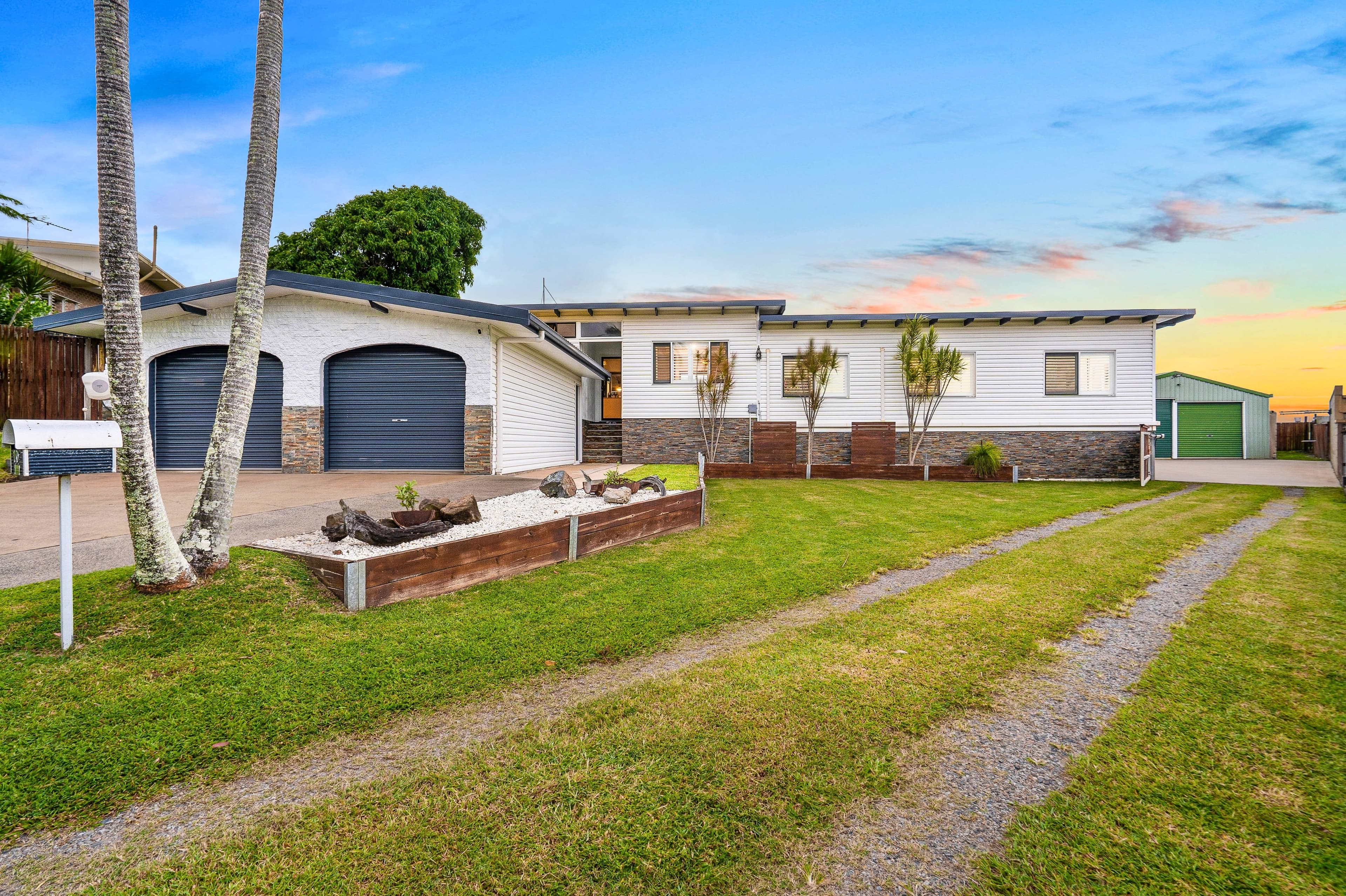 10 Mckellar Court, Mount Pleasant - Image 1