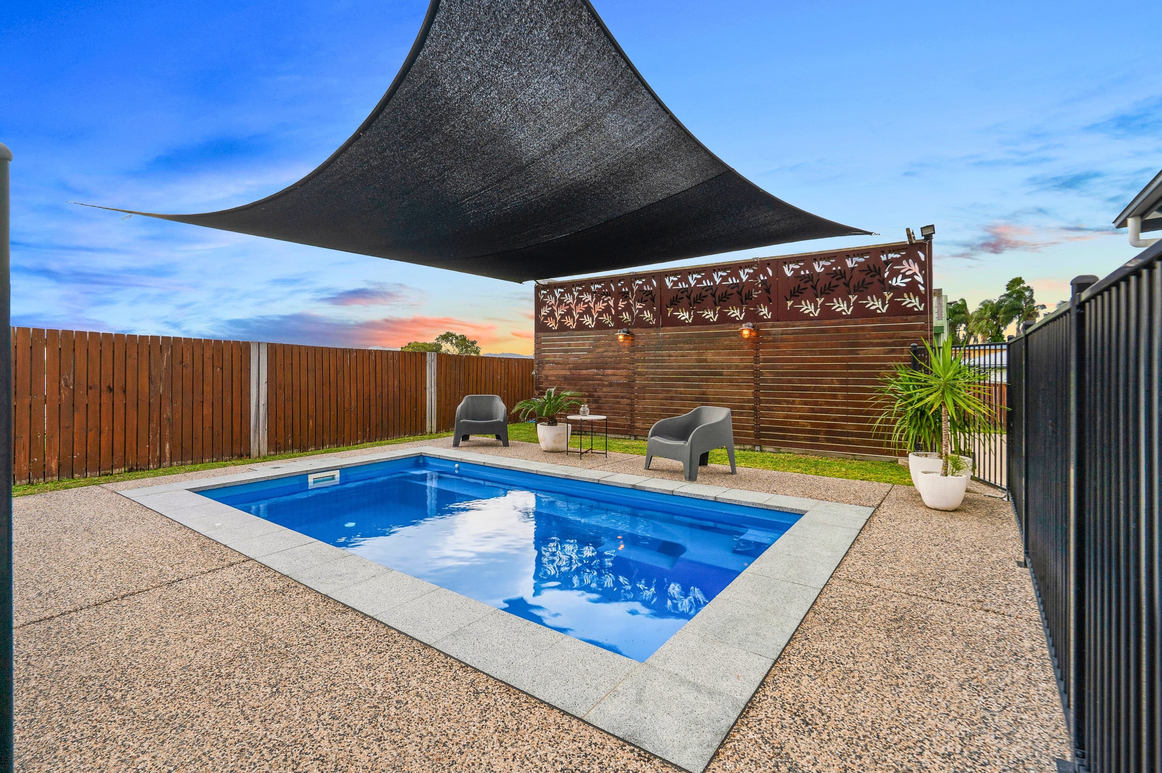 10 Mckellar Court, Mount Pleasant - Thumbnail 2