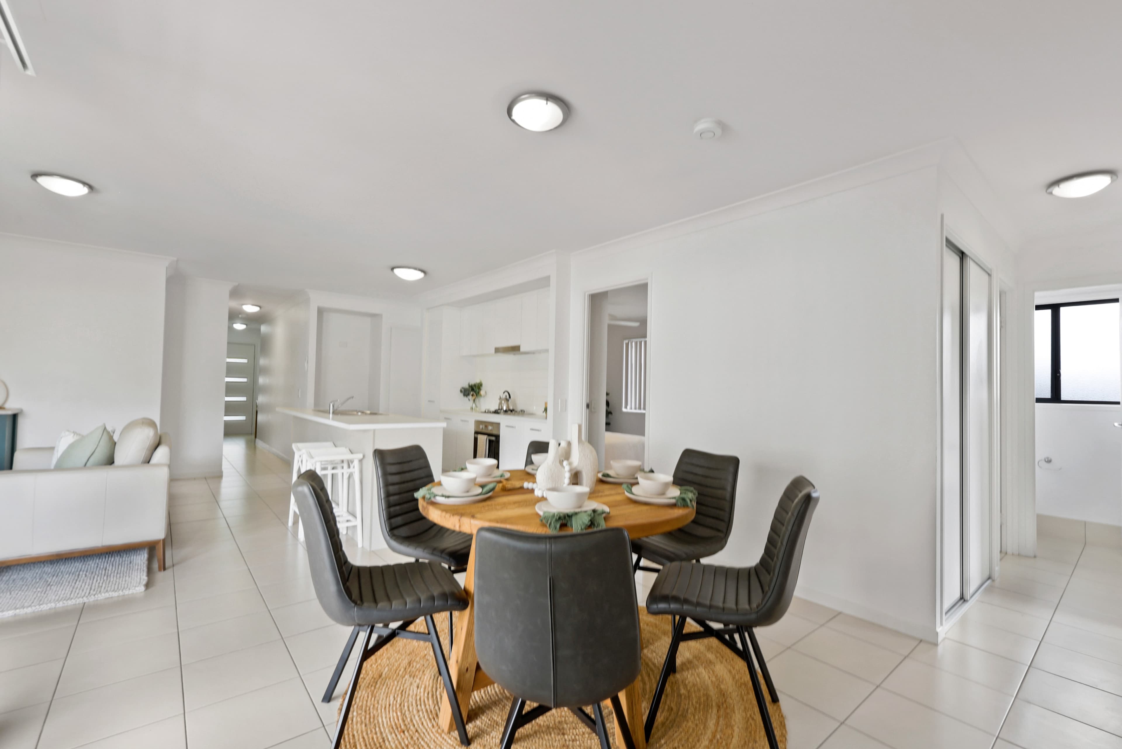 8 Sonoran Street, Rural View - Thumbnail 6