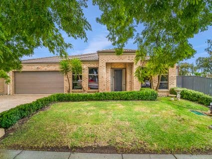 22 Murrumbidgee Street, Manor Lakes - Image 1