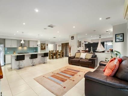 22 Murrumbidgee Street, Manor Lakes - Thumbnail 6