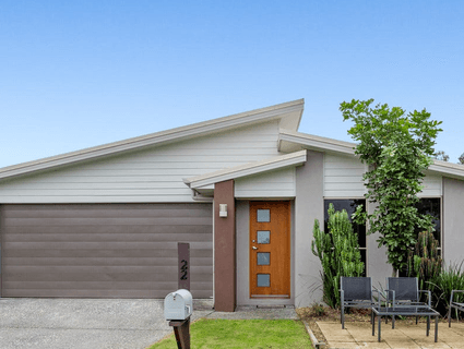22 Bishampton Circuit, Logan Reserve - Image 1