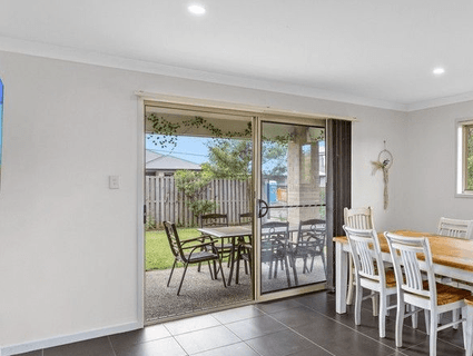 22 Bishampton Circuit, Logan Reserve - Thumbnail 4