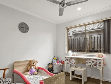 22 Bishampton Circuit, Logan Reserve - Thumbnail 8