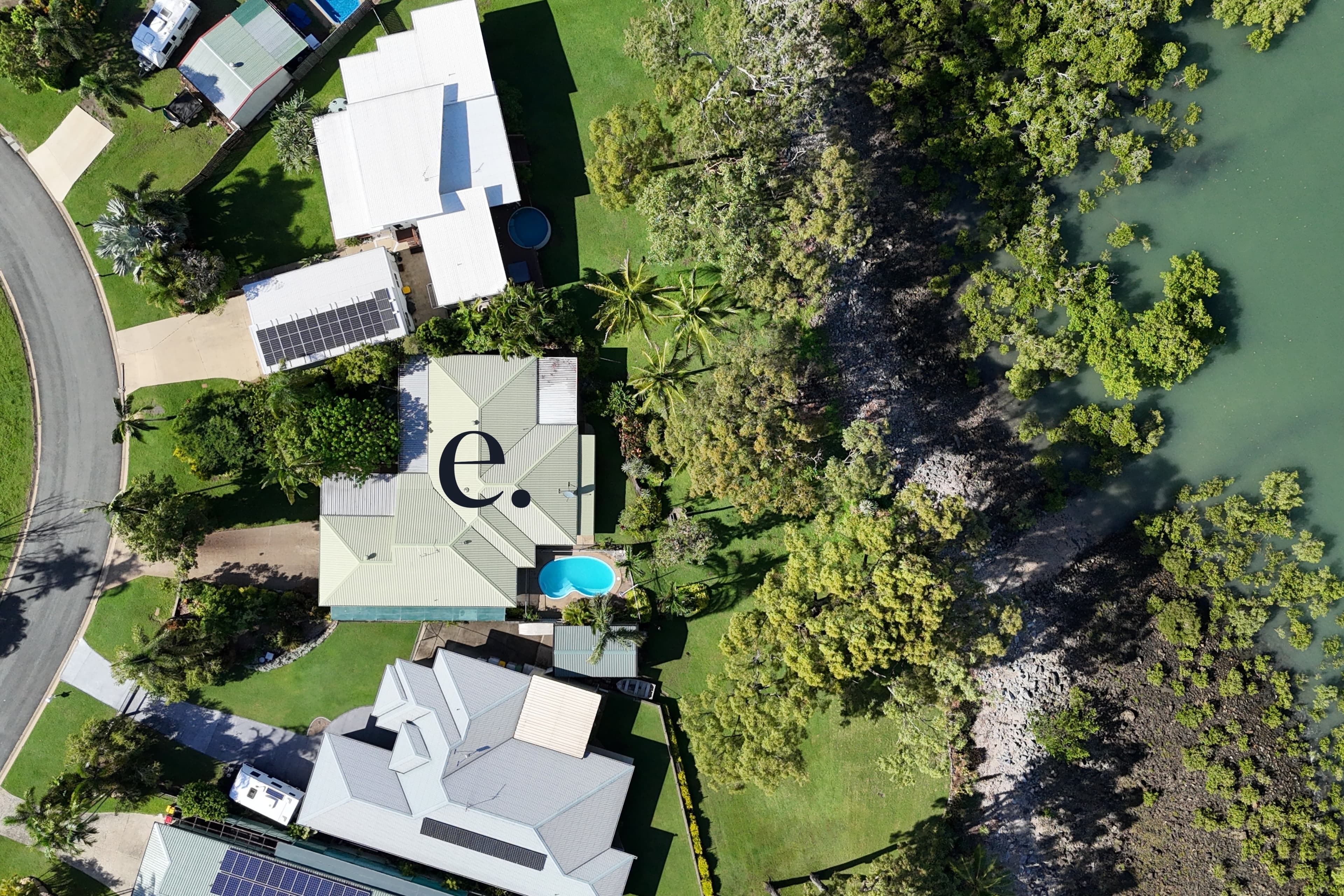 27 Blue Beach Boulevard, Haliday Bay - Image 1