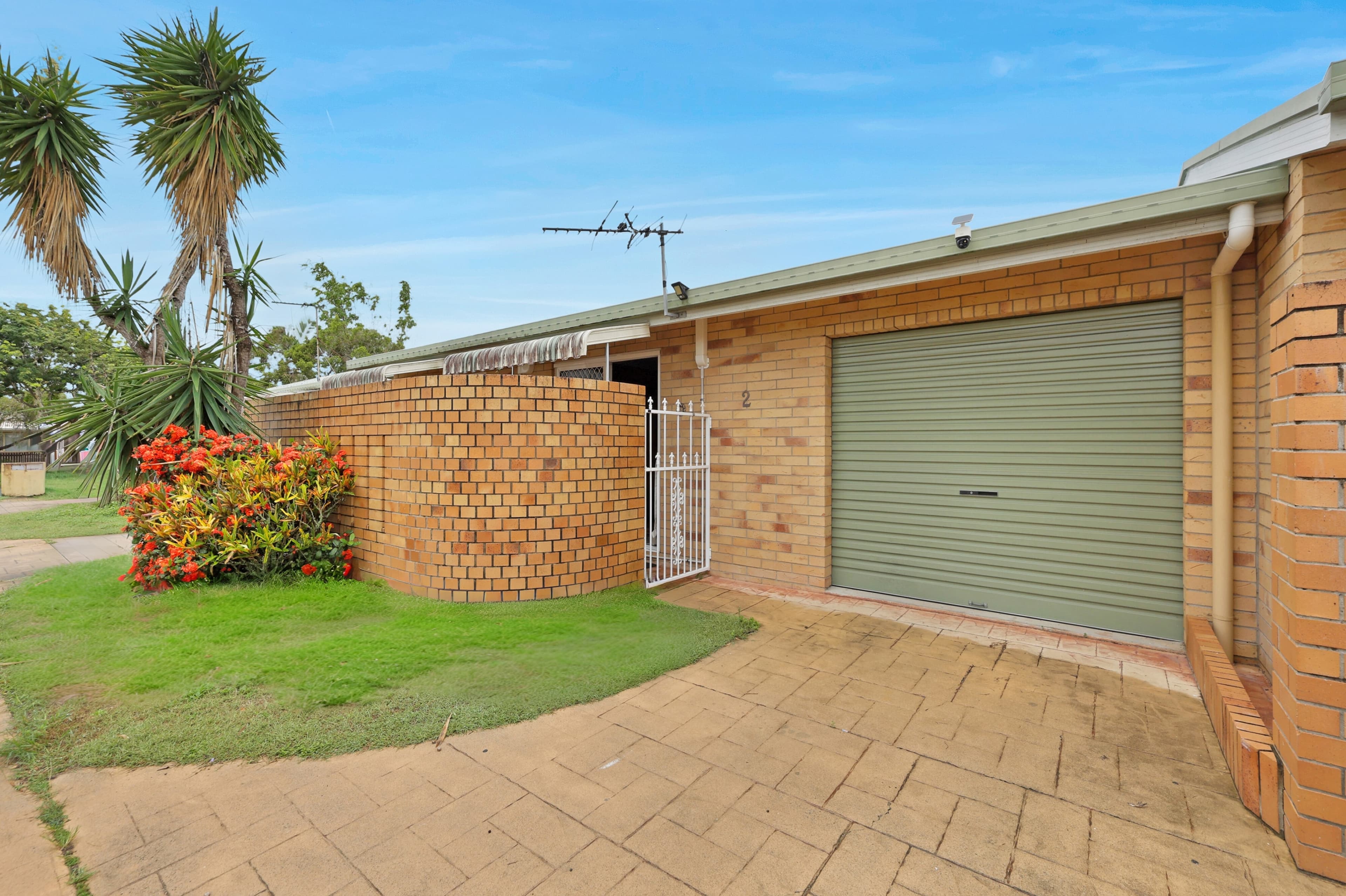 2/67 Oak Street, Andergrove - Image 1