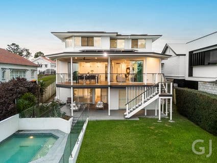 43 Yarradale Street, Newmarket - Image 1