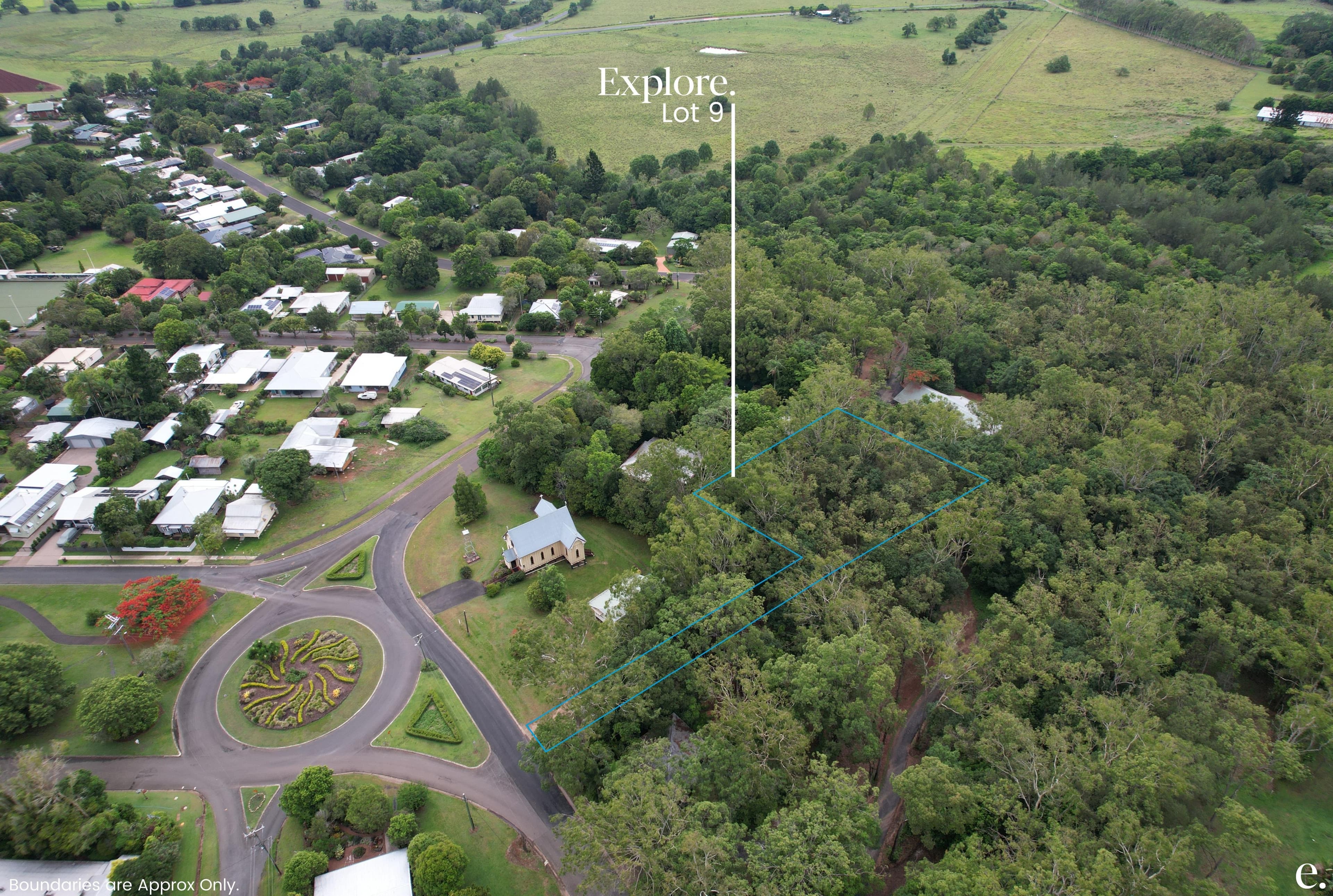 9/3 Penda Street, Yungaburra - Image 1