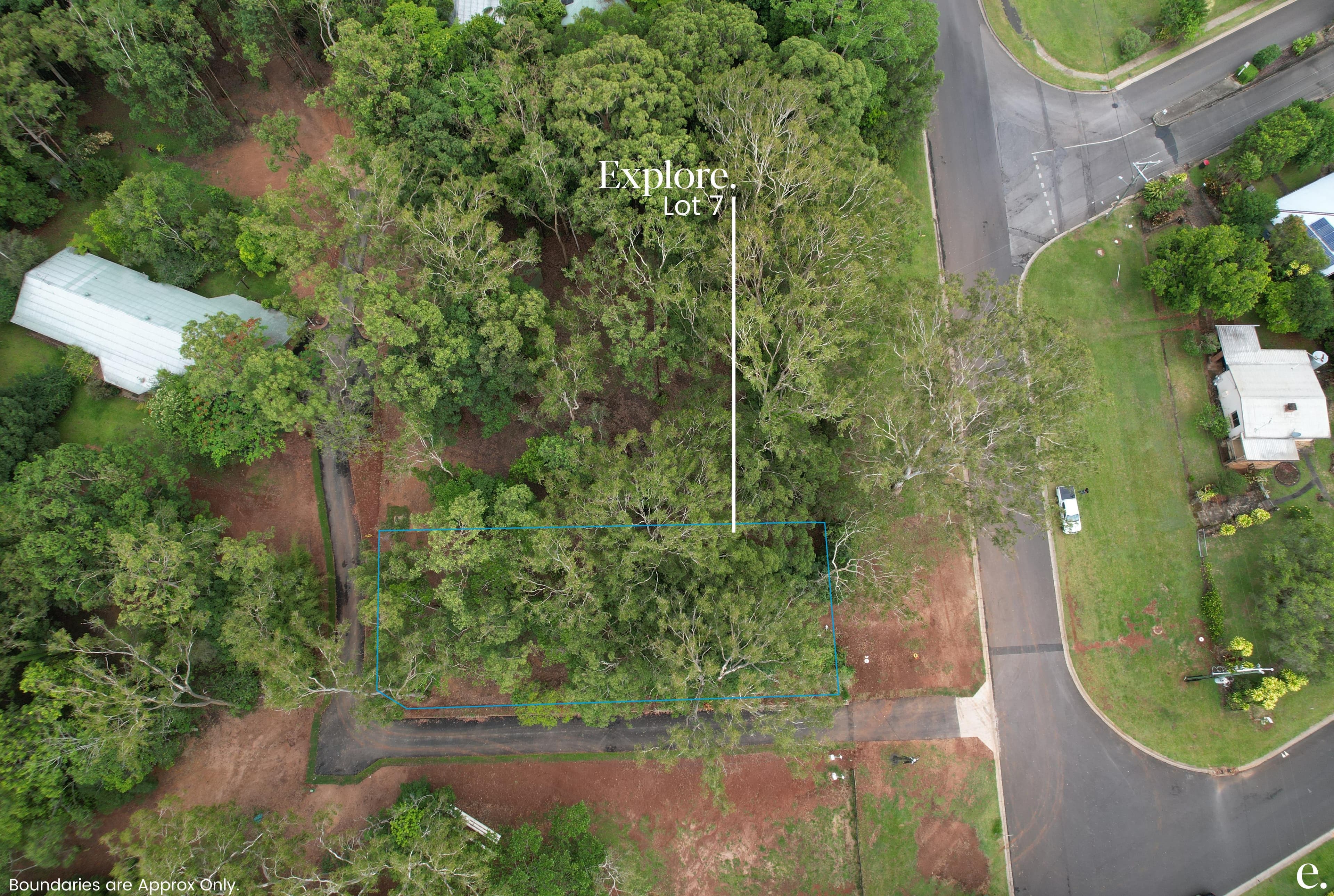 7/3 Penda Street, Yungaburra - Image 1