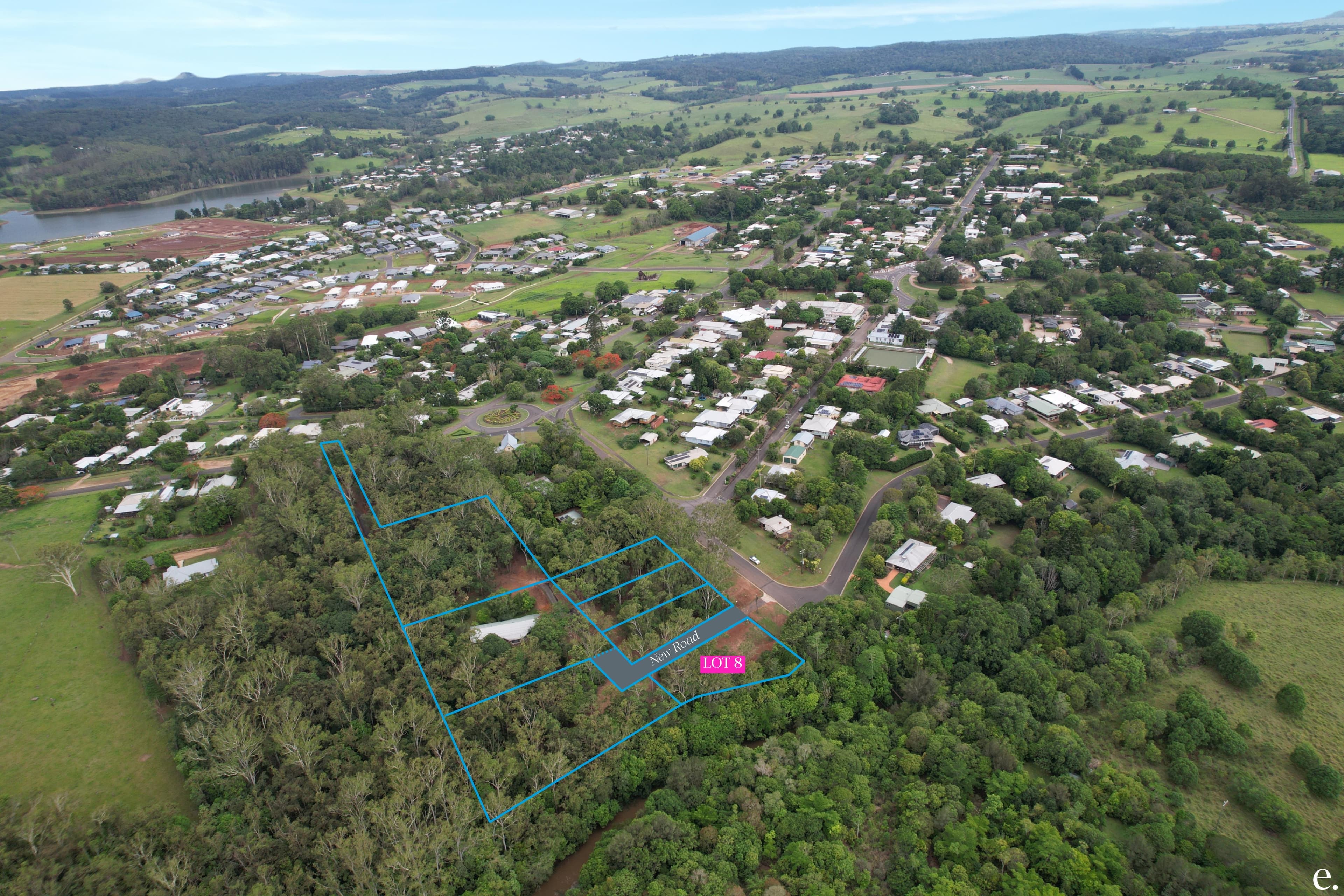 8/3 Penda Street, Yungaburra - Thumbnail 3