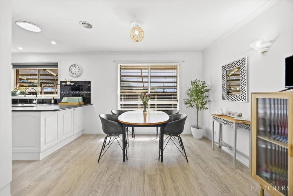 34 Mcnulty Drive, Wendouree - Thumbnail 5