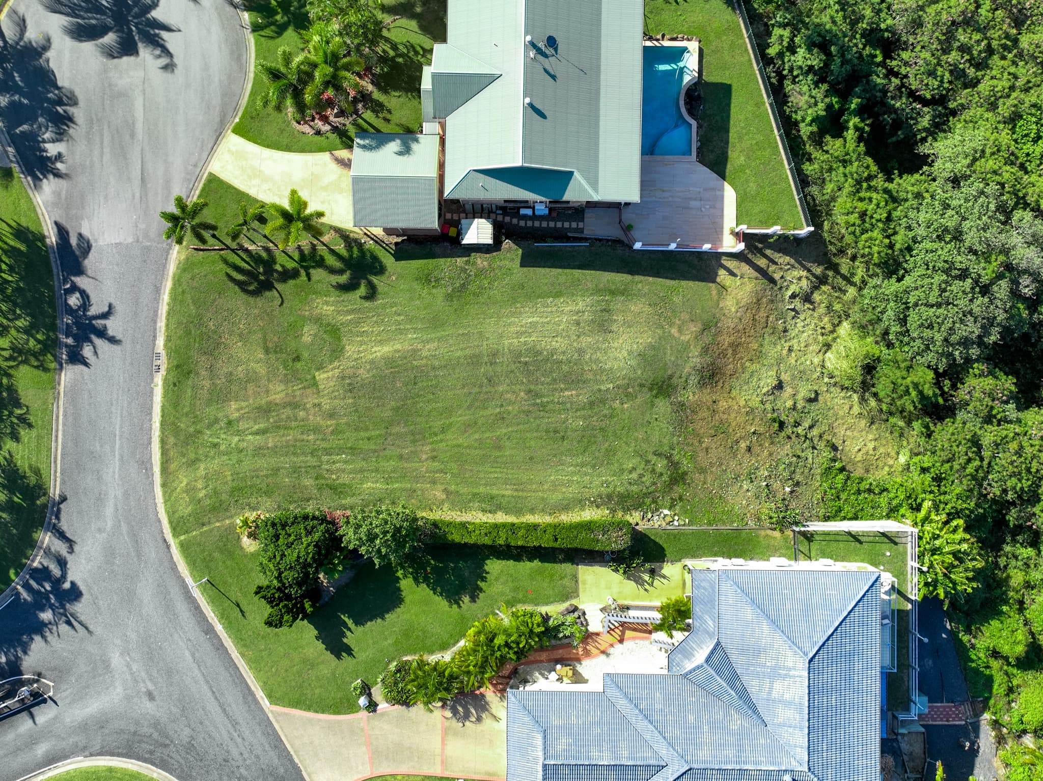 21 Sunrise Place, Blacks Beach - Thumbnail 3