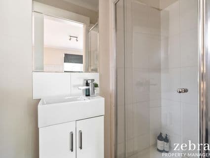 8 Lulworth Place, Frankston - Thumbnail 7