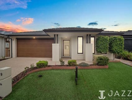 9 Pottery Avenue, Point Cook - Thumbnail 2