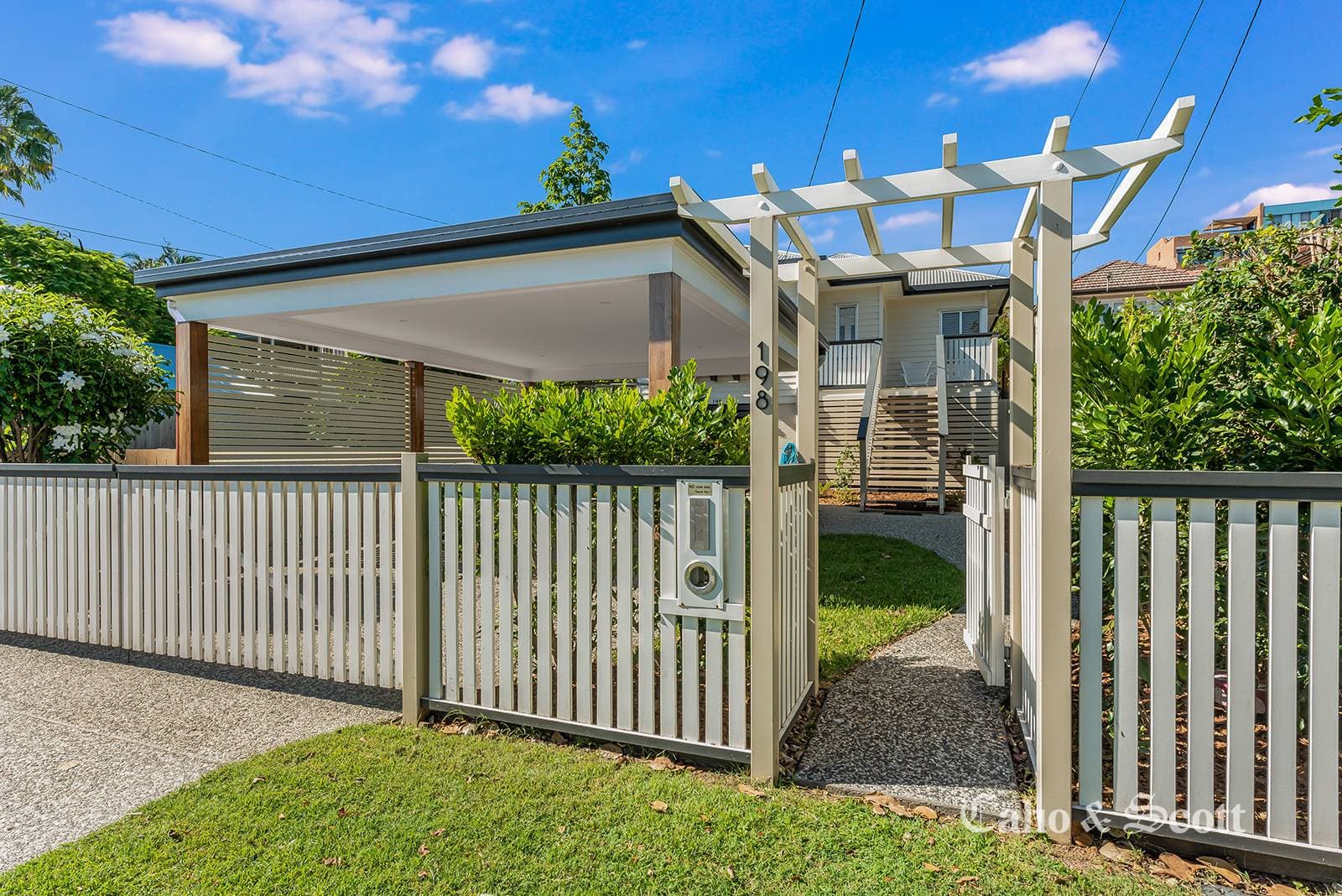 198 Rainbow St, Sandgate, QLD, Sandgate - Thumbnail 5