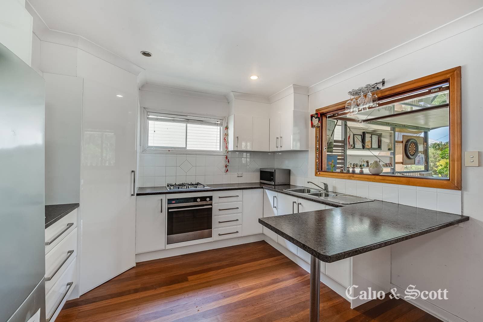 24 Griffith St, Sandgate, QLD, Sandgate - Thumbnail 4