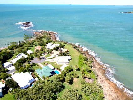 10 Driftwood Close, Grasstree Beach - Image 1