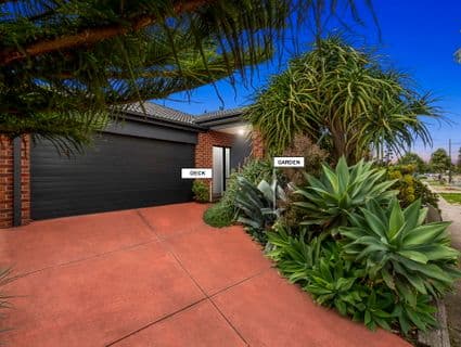 62 Prudence Parade, Point Cook - Image 1