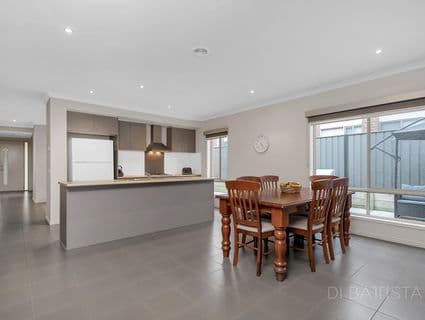14 Macaulay Drive, Craigieburn - Thumbnail 5