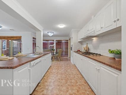142 The Promenade, Narre Warren South - Thumbnail 3