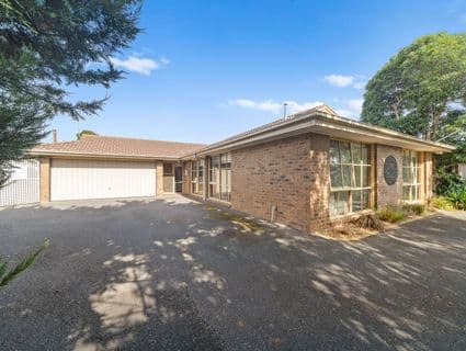 10 Edenbridge Court, Carrum Downs - Image 1