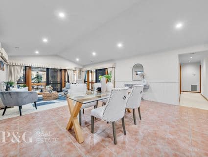 18 The Springs Close, Narre Warren South - Thumbnail 2