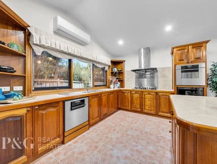 18 The Springs Close, Narre Warren South - Thumbnail 5