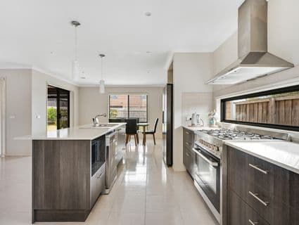 14 Avisha Way, Narre Warren - Thumbnail 4