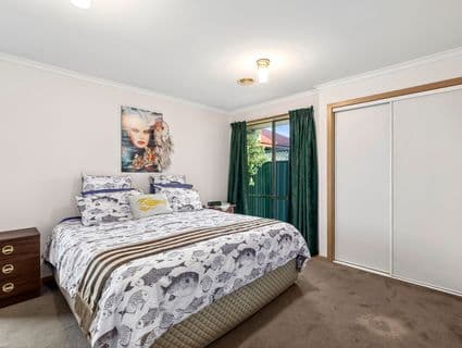 99 John Paul Drive, Hillside - Thumbnail 8