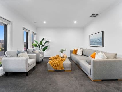 33 Hues Street, Craigieburn - Thumbnail 2